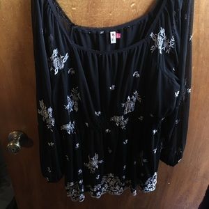 Women’s Plus Size Blouse